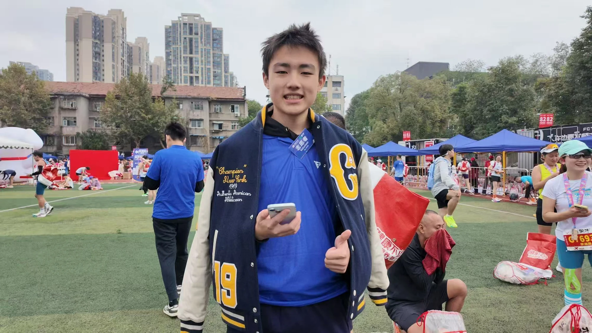 Teng Long at the Chengdu Marathon
